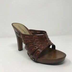 DOLCE & GABANNA Brown leather mules US 7.5